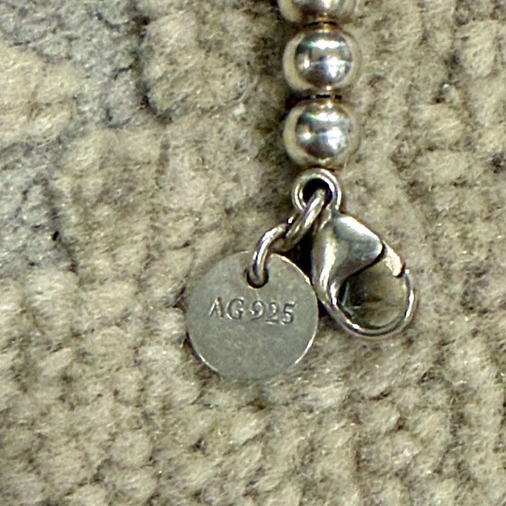 Return to Tiffany
Tiffany Blue Heart Tag Bead
Bracelet used in great shape - Picture 6 of 6